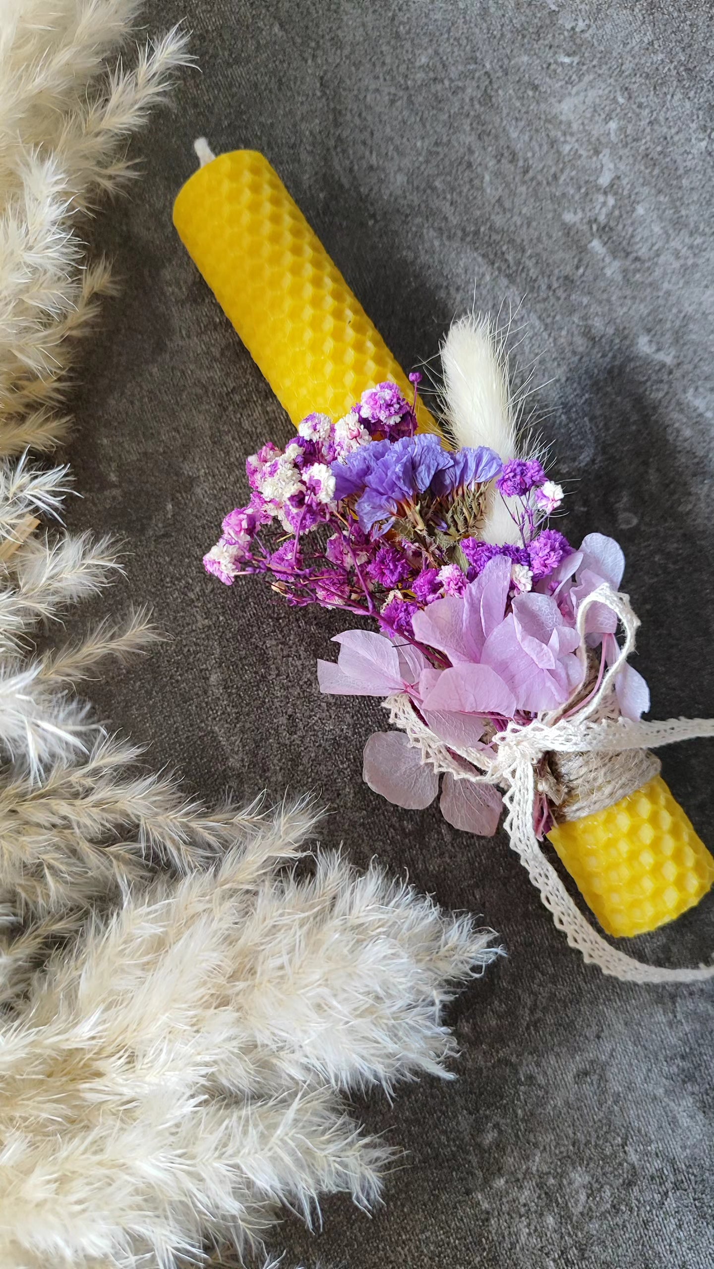 Λαμπάδα μελισσοκέρι/μωβ